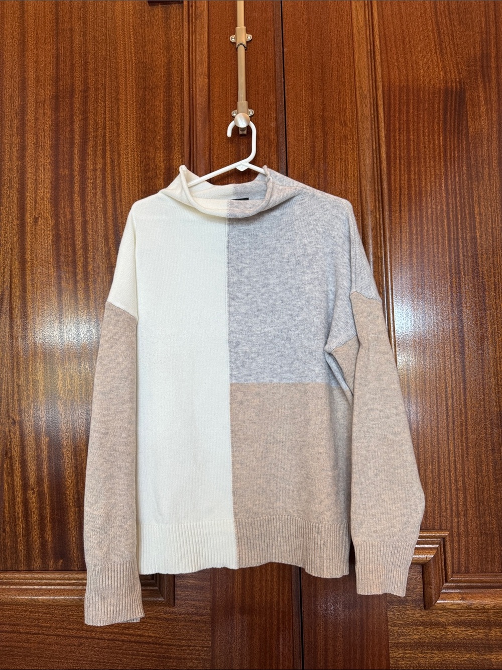 Colorblock Mock Neck Men's Sweater - Cream, Light Gray & Beige